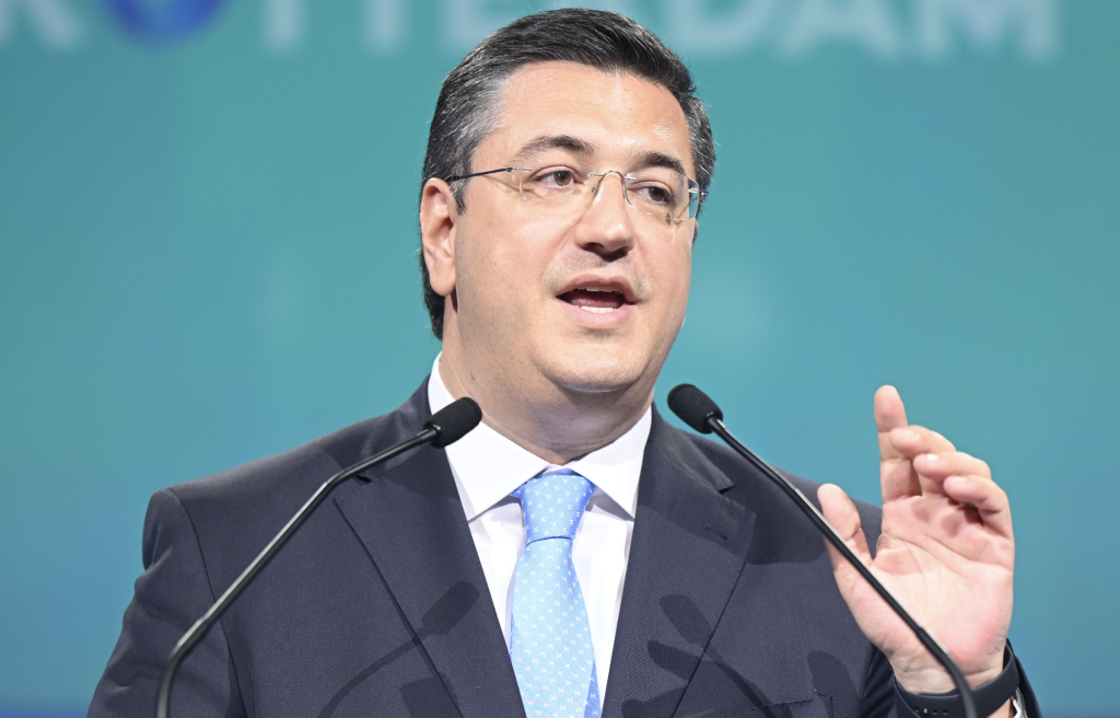 foto de Apostolos Tzitzikostas, nuevo comisario europeo de transporte